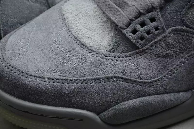 Air Jordan 4 Retro Kaws Cool Grey