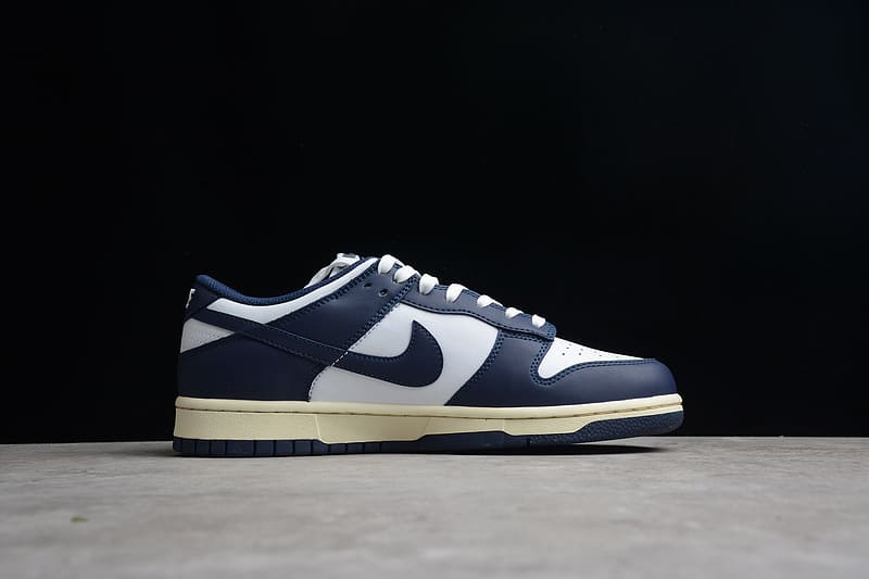 Nike Dunk Low Vintage Navy