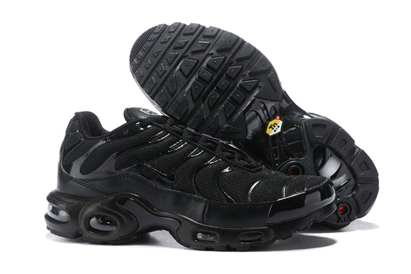 Air Max TN Plus "Triple Black"