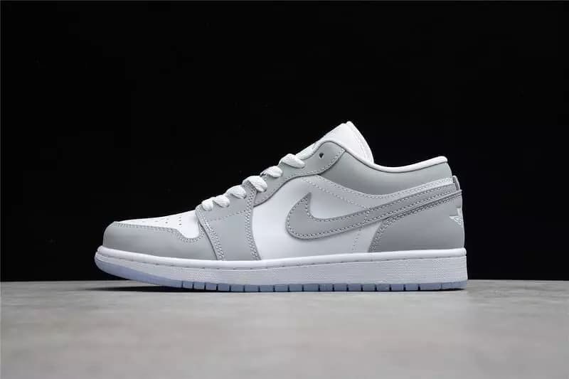 Jordan 1 Low Wolf Grey