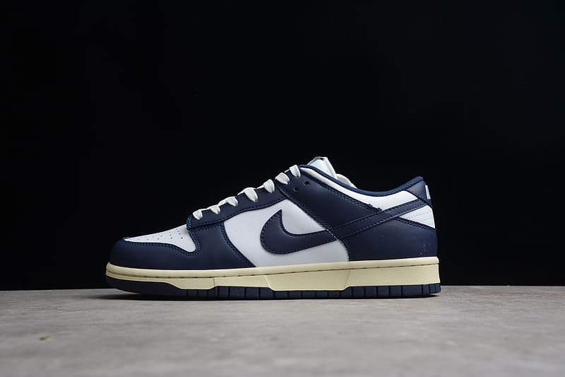 Nike Dunk Low Vintage Navy