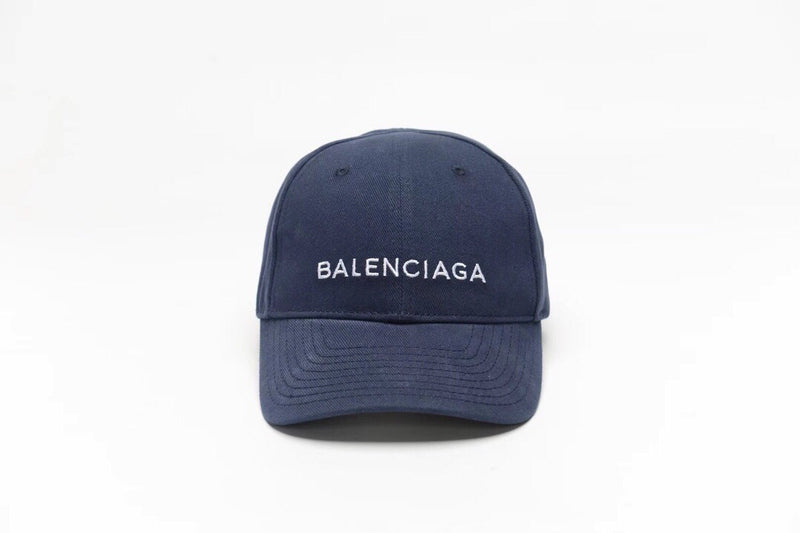 BONÉ BALENCIAGA