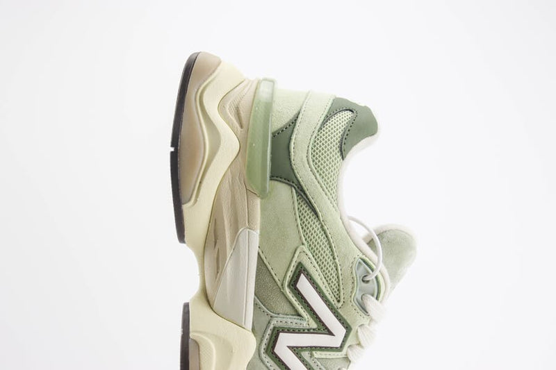 New Balance 9060 Olivine