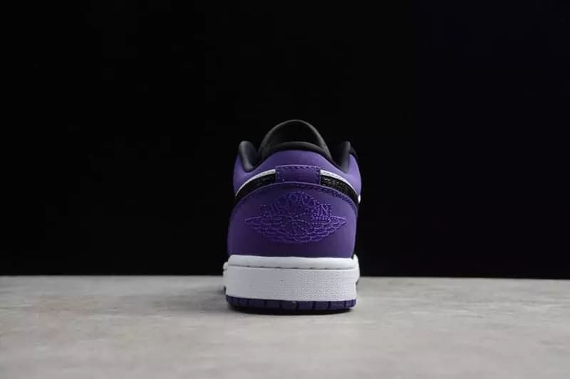 Jordan 1 Low Court Purple