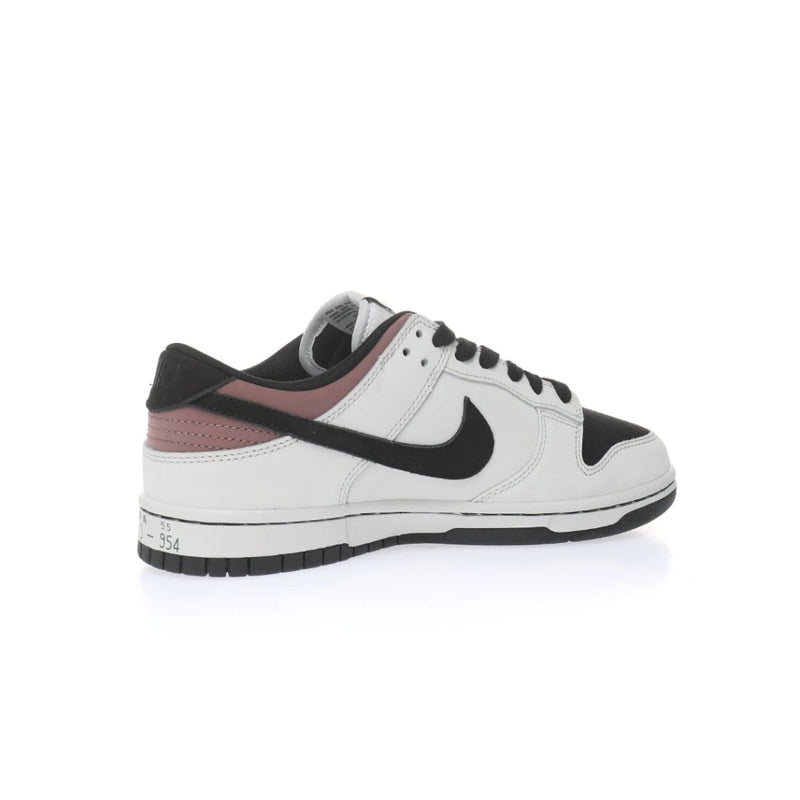 Nike SB Dunk Low INITIAL DToyota”