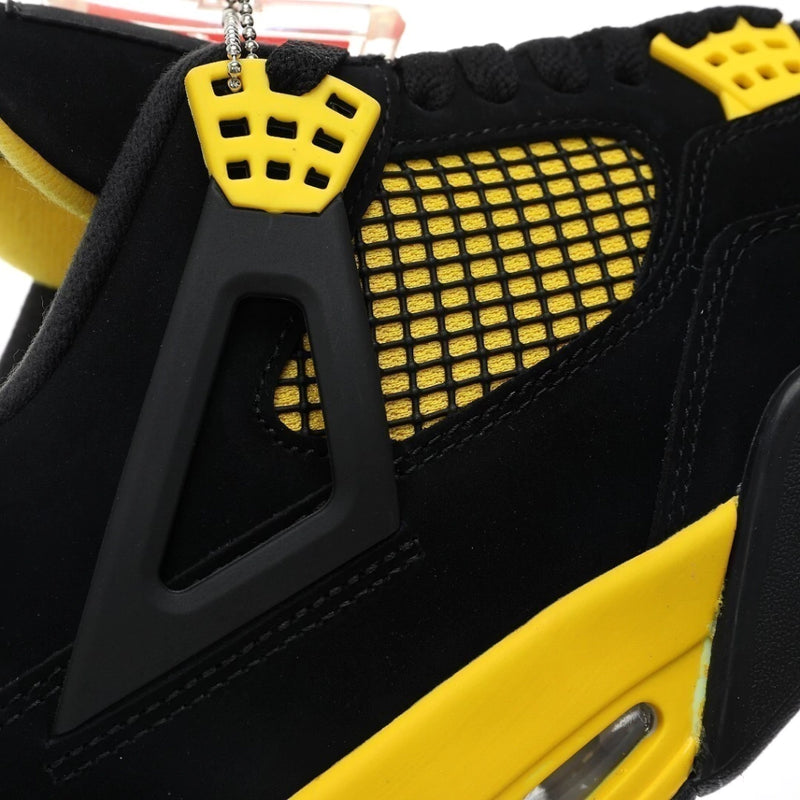 Air Jordan 4 Retro 'Thunder' 2023