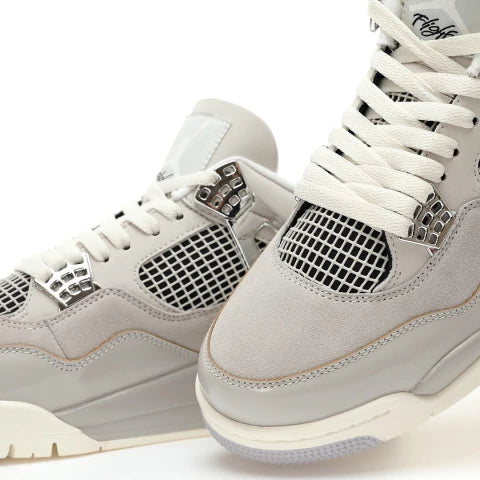 Air Jordan 4 Retro 'Frozen Moments'